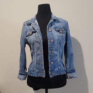 Short denim jacket
